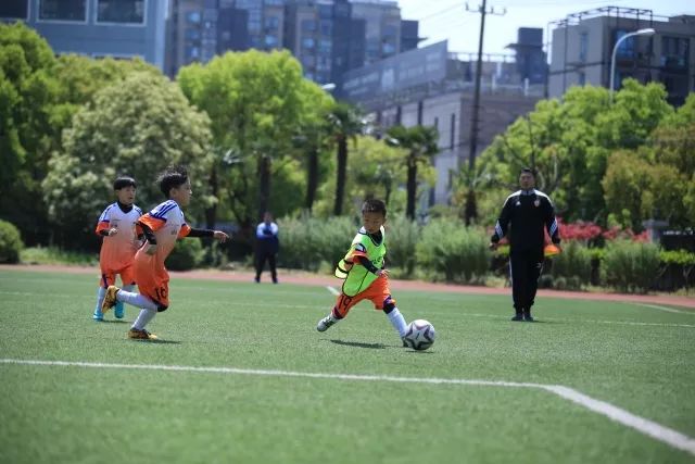 单场8次失误！亚当斯：我要做好反思 控制失误